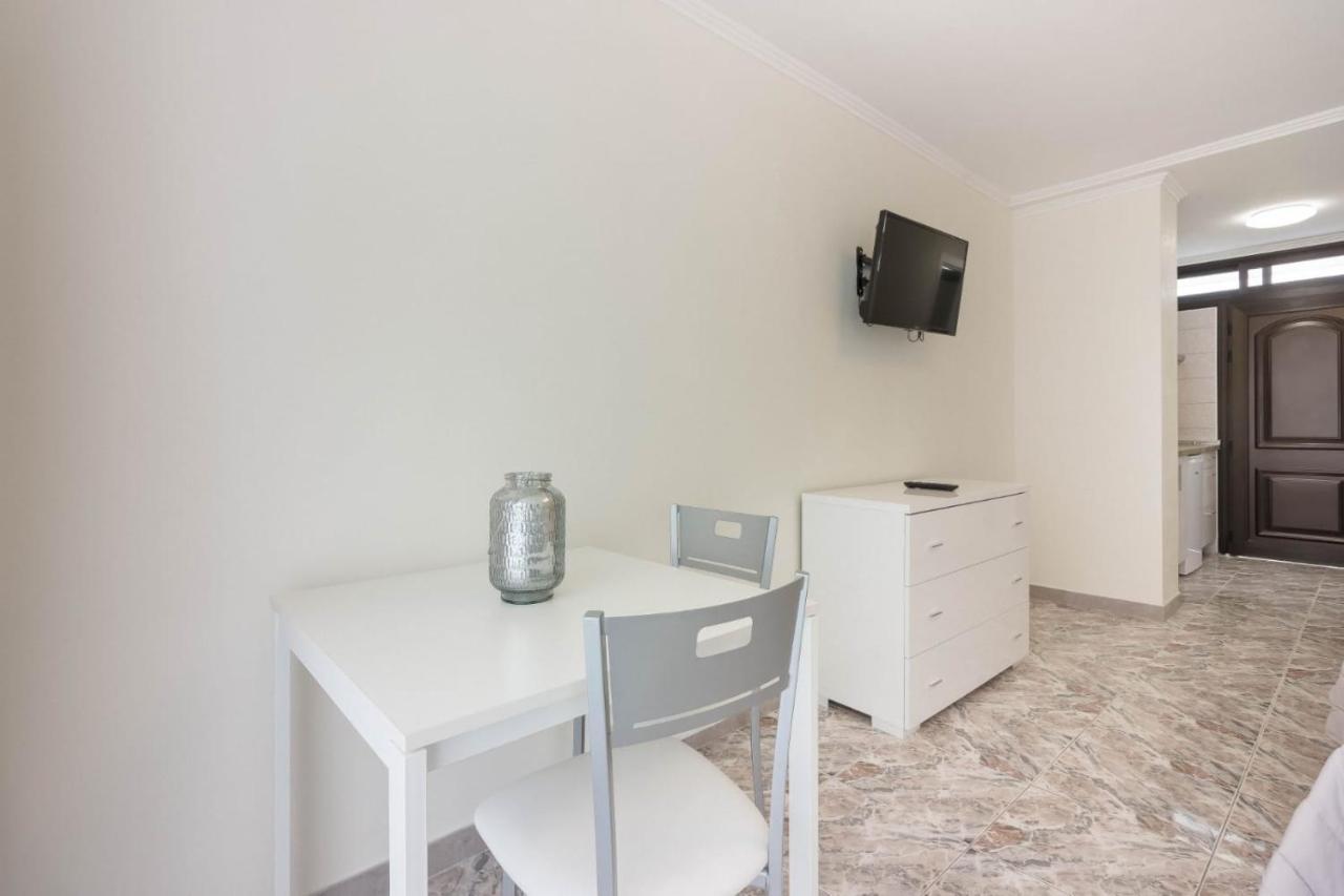 Tenerife Olympia Apart Hotel-Playa De Las Americas. Balcony, Sea View & Pool Luaran gambar
